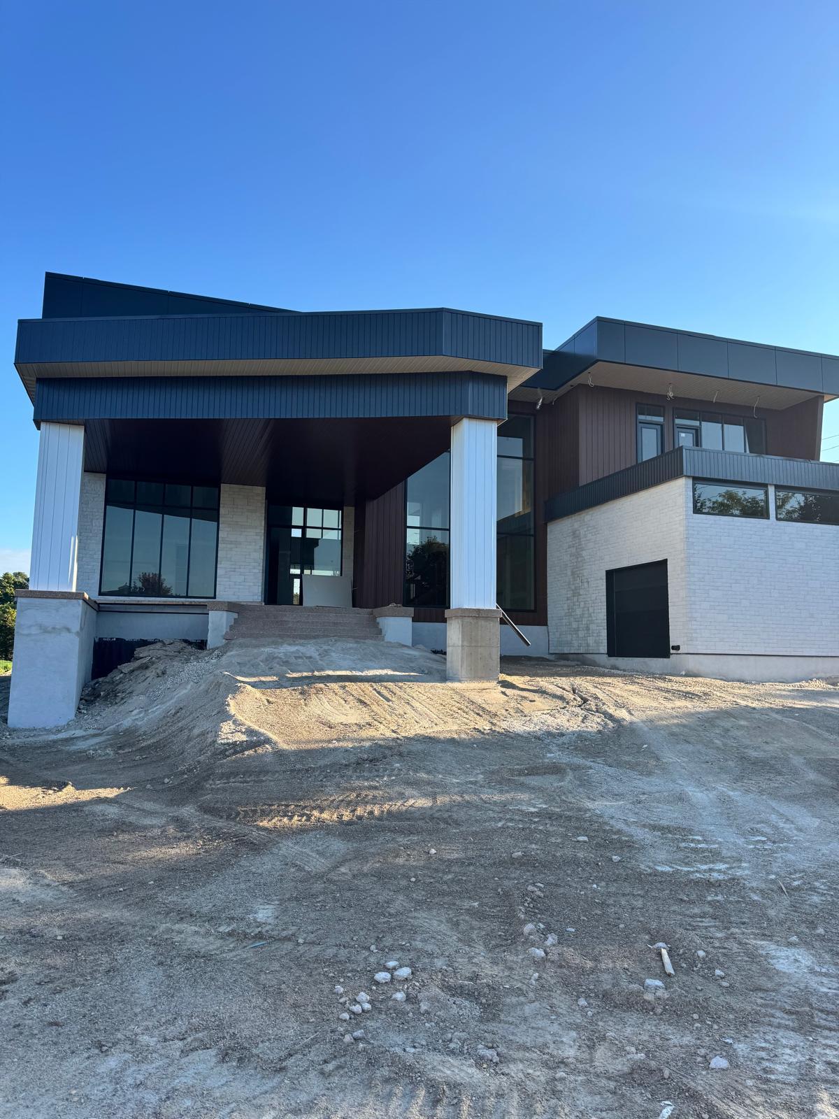 Custom Luxury Home – Blue Mountain